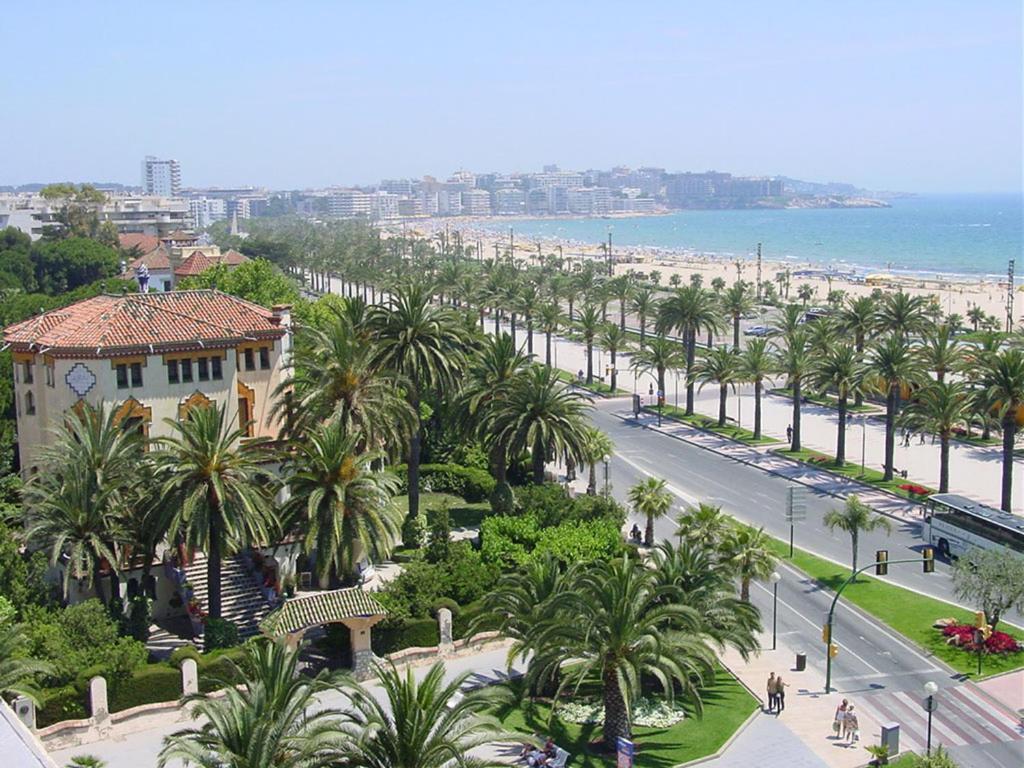 Piso Acogedor Fortuny Salou Extérieur photo